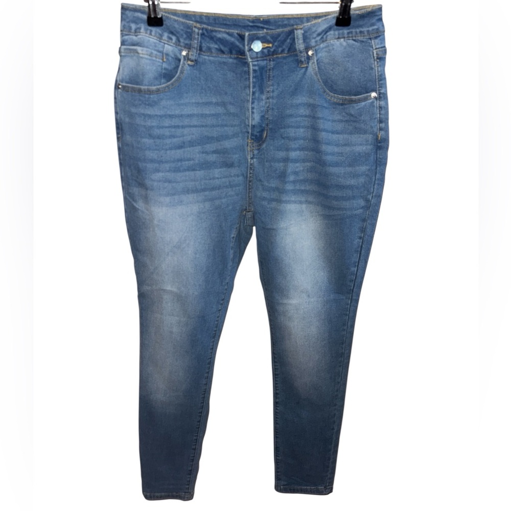 ADGN Women’s Size Large Skinny Blue Jeans Denim Pants for Every Day Occasions
